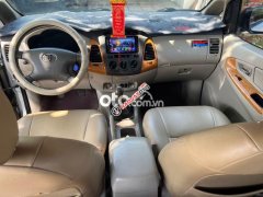 Cần bán gấp Toyota Innova G năm 2011, màu bạc, giá 275tr