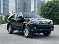Cần bán lại xe Toyota Fortuner 2.7V năm sản xuất 2012, màu đen số tự động