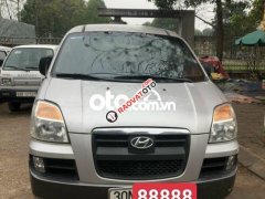 Bán Hyundai Starex GRX sản xuất 2004, màu bạc, xe nhập chính chủ giá cạnh tranh