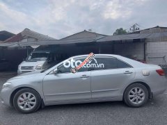 Cần bán gấp Toyota Camry 2.0E sản xuất năm 2008, màu bạc 