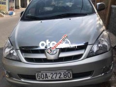 Cần bán Toyota Innova 2.0G sản xuất năm 2006, màu bạc số sàn, xe gia đình sử dụng rất giữ gìn