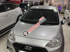 Bán Hyundai Grand i10 1.2AT năm sản xuất 2017, màu bạc giá cạnh tranh