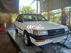 Cần bán lại xe Toyota Corolla sản xuất năm 1985, màu trắng, nhập khẩu