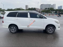Xe Toyota Innova 2.0E năm 2015, màu trắng Xe Toyota Innova 2.0E năm 2015, màu trắng