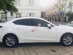Bán ô tô Mazda 3 sản xuất năm 2017, màu trắng, nhập khẩu  