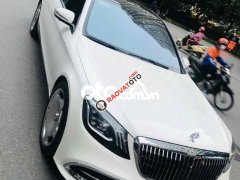 Siêu xe Maybach S400 màu trắng chờ đón sở