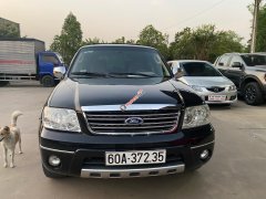 5 chỗ ngồi rộng rãi, gầm cao hai cầu điện phù hợp đi công trình và vùng cao
