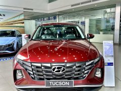 Hyundai Tucson Tiêu Chuẩn Đỏ Giao Ngay - Giảm Ngay 50TR + PK