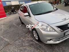 nissan sunni số sàn 2015