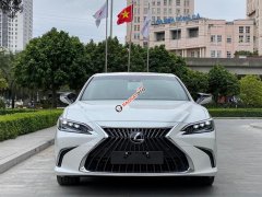 Sẵn xe giao ngay - Bảo dưỡng/bảo hành miễn phí trong 3 năm hoặc 60.000 km