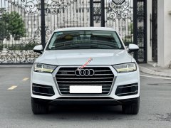 Model 2016, odo: 8,5v km, màu trắng