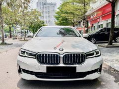 Màu trắng, siêu lướt 17.000km