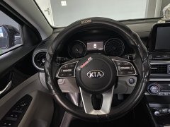 Kia Cerato 1.6 AT Hỗ trợ vay ngân hàng