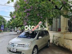 Bán Nissan Grand Livina AT