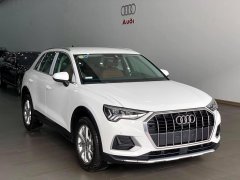 Bán xe Audi Q3 2023 màu Trắng nhập khẩu chính hãng mới 100%, tặng 2 năm bảo hiểm thân vỏ