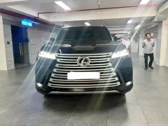 Lexus LX600 VIP 04 chỗ, đăng ký 8/2023, lăn bánh 1.300 km, siêu lướt. Lexus LX600 VIP 04 chỗ, đăng ký 8/2023, lăn bánh 1.300 km, siêu lướt.