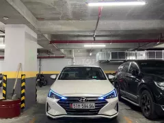 Cần bán Hyundai Elantra 2.0 2019 một chủ, biển TP.HCM