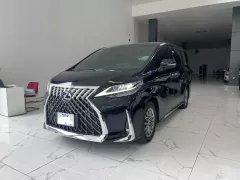 Bán xe Lexus LM300H Royal Lounge sản xuất năm 2021 xe siêu đẹp đi 3 vạn km zin. Xe trang bị 4 ghế VIP thươn