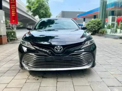 Toyota Camry 2.0G đẹp nhất Việt Nam, sản xuất 2020, 1 chủ từ mới