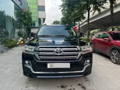 Bán Toyota Land Cruiser LC200 ( VX 4.6V8 ) Màu đen nội thất kem. Năm sản xuất 2016 xe đăng ký cá nhân sử dụng