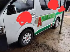 Bán xe cứu thương hiệu Toyota Hiace màu trắng đời 2007 máy xăng 