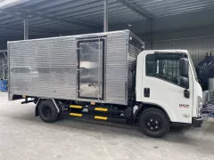 Bán xe tải Isuzu QKR270 thùng kín