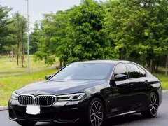 Cần bán gấp BMW 530i 2020, màu đen, nhập khẩu chính hãng