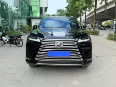 Bán Lexus LX600 Urban 7 chỗ,sản xuất 2023, lăn bánh 8000 Km xe như mới