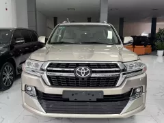 Bán Toyota Land Cruiser 4.6 V8 2016, màu vàng cát cực đẹp.