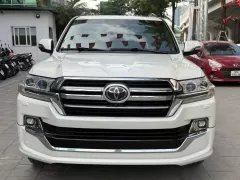  Toyota Land Cruiser 5.7 nhập Mỹ, sản xuất 2016. Xe siêu đẹp.