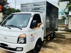 Bán nhanh xe H150 thùng kín màu trắng đời 2023  đi 1v9 giá 365tr