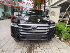 Toyota Land Cruiser LC300 Đen nt đen  2025 Mới 100%, xe em đang có sẵn,