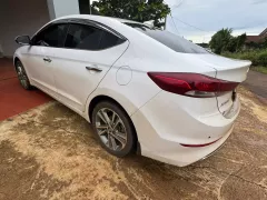 Mình có xe elantra 2018 bản 2.0 một chủ từ đầu.