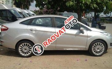 Bán xe Ford Fiesta 1.5L AT Titanium 2017 giá giảm tốt nhất hiện nay liên hệ ngay 0933091713 để được báo giá tốt nhất