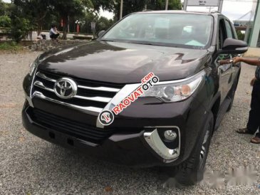 Cần bán xe Toyota Fortuner AT đời 2017