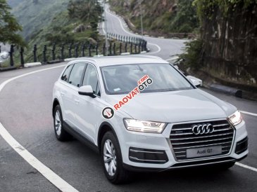 Bán ô tô Audi Q7 2.0 năm 2017, màu trắng, xe nhập