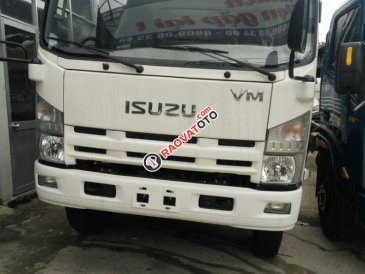 Xe tải Isuzu 8 tấn 2, màu trắng, giá tốt nhất Sài Gòn
