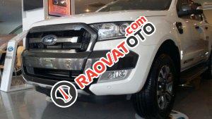 Bán Ford Ranger 2.2L XLT MT 4x4 năm 2017, màu trắng, nhập khẩu, 750tr