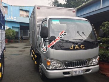 Giá xe tải JAC 2 tấn 4 HFC 1030K4