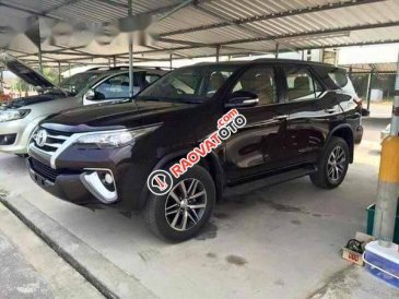 Cần bán xe Toyota Fortuner năm 2017, màu đen