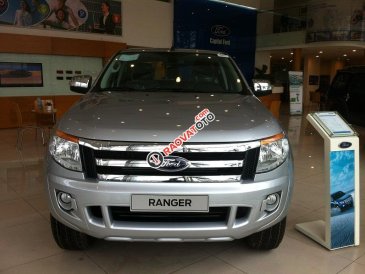 Bán Ford Ranger 2.2L XL MT 4x4 đời 2017, màu bạc, nhập khẩu