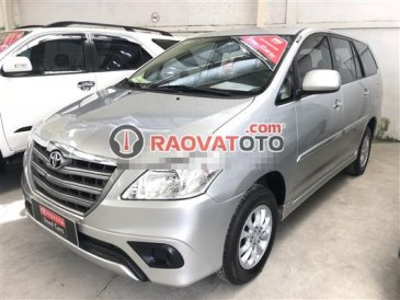 Cần bán Toyota Innova E 2.0 MT đời 2014, số sàn