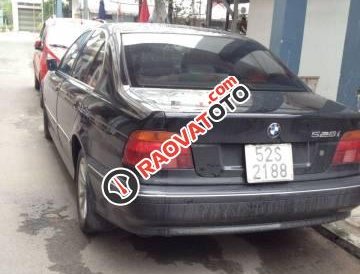 Bán BMW 5 Series 528i đời 2000, màu đen 