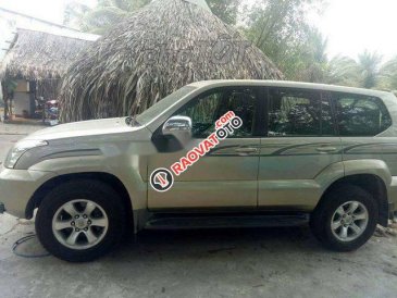 Cần bán lại xe Toyota Prado sản xuất năm 2005, màu bạc còn mới, giá tốt