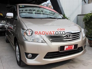 Toyota Innova E 2.0 MT 2013