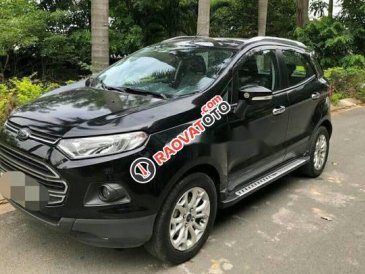 Gia đình bán xe Ford EcoSport Titanium AT đời 2016, màu đen