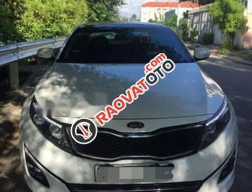 Cần bán Kia K5 năm sản xuất 2015, màu trắng, nhập khẩu, 730tr