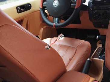 Bán ô tô Volkswagen New Beetle 2.0 AT sản xuất 2003, màu kem (be), nhập khẩu chính chủ