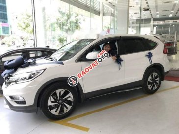 Cần bán lại xe Honda CR V 2.4 đời 2017, màu trắng