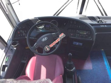 Cần bán lại xe Hyundai Universe năm sản xuất 2017, màu xanh 